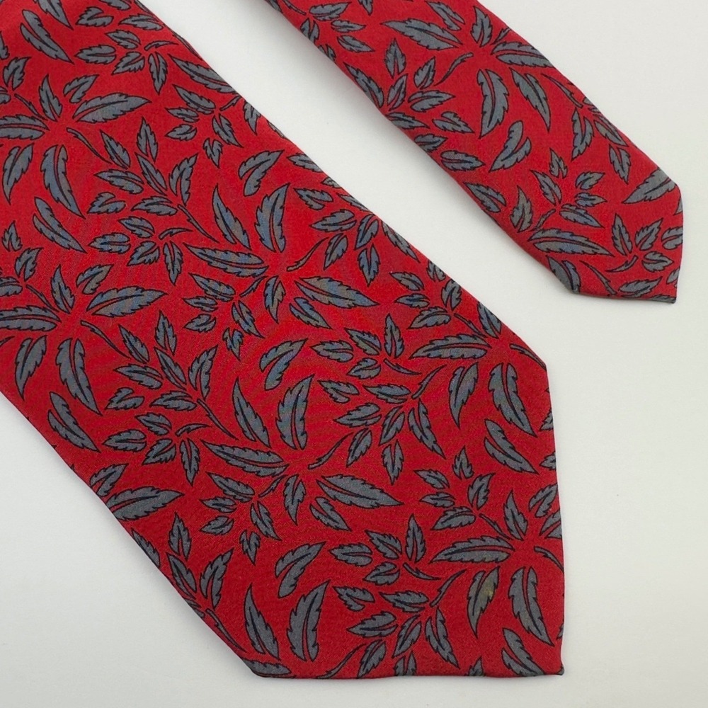 Robert Stewart Mens Red Grey Leaf Silk Necktie Hand Made in Italy Botanical Tie